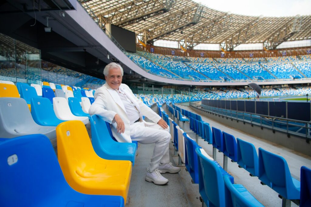 Nino D'Angelo stadio Maradona
