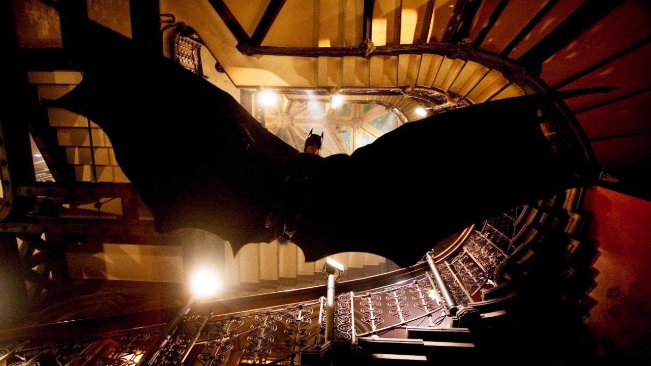 Christian Bale in una scena di Batman Begins
